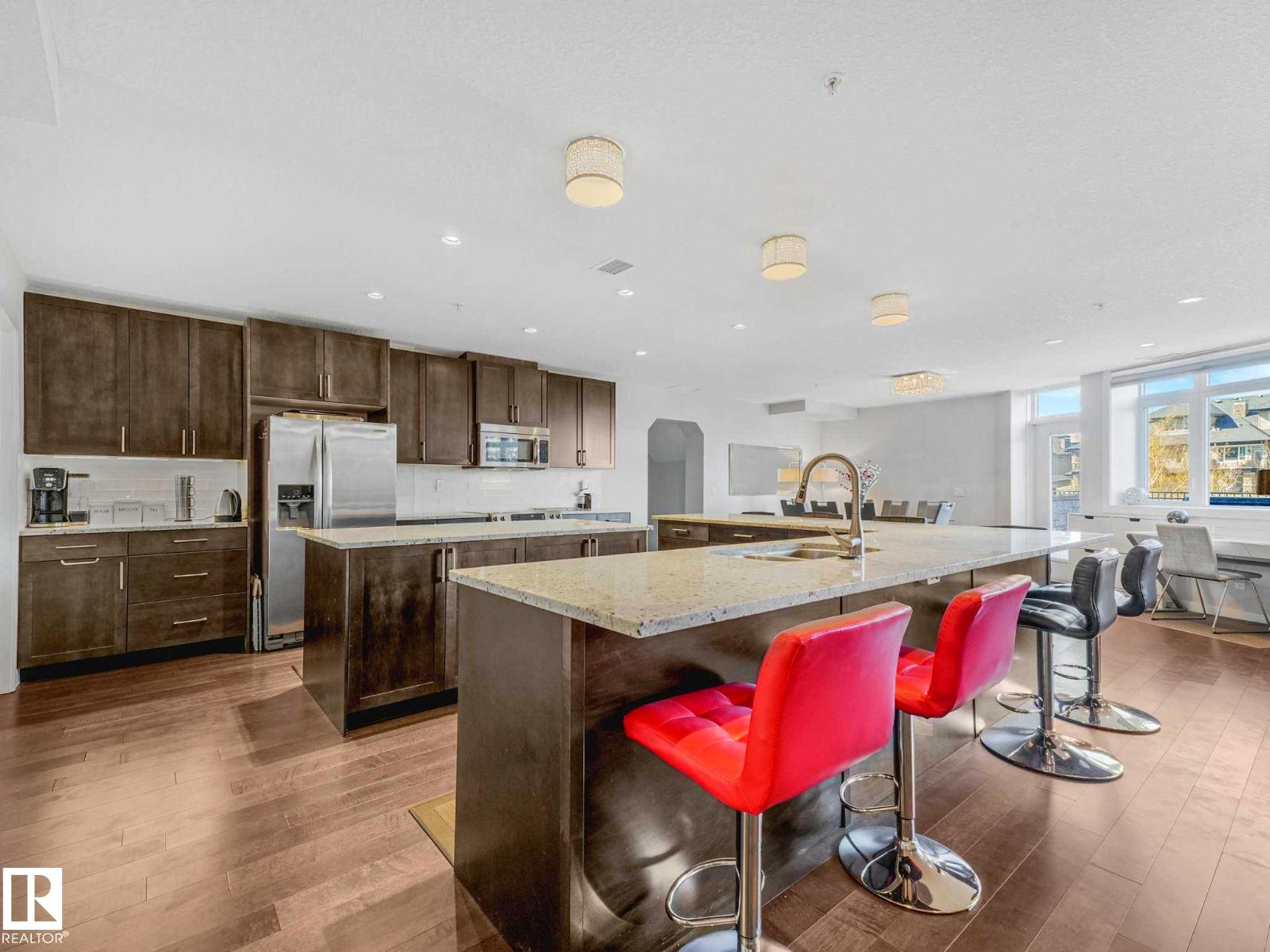 #122 5151 WINDERMERE BV SW