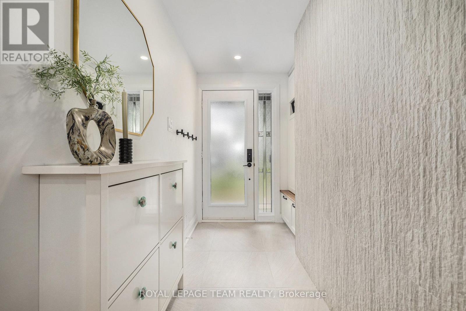 100 QUEENSLINE DRIVE