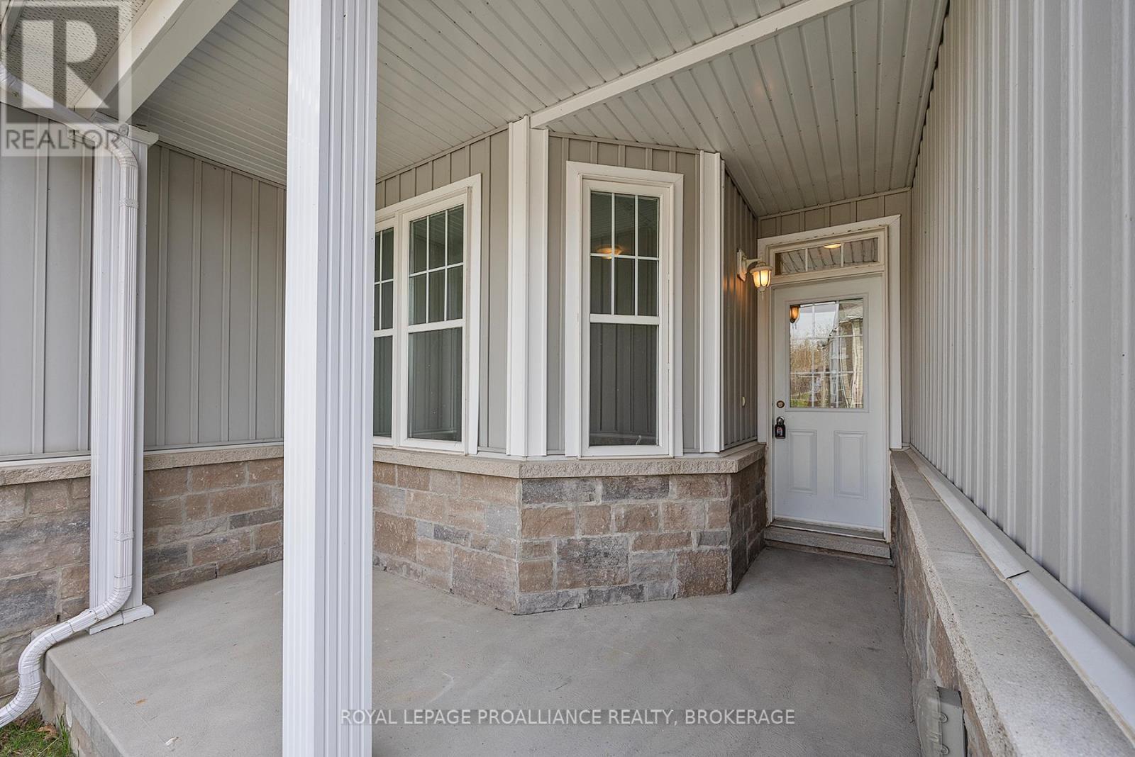 712 NEWMARKET LANE