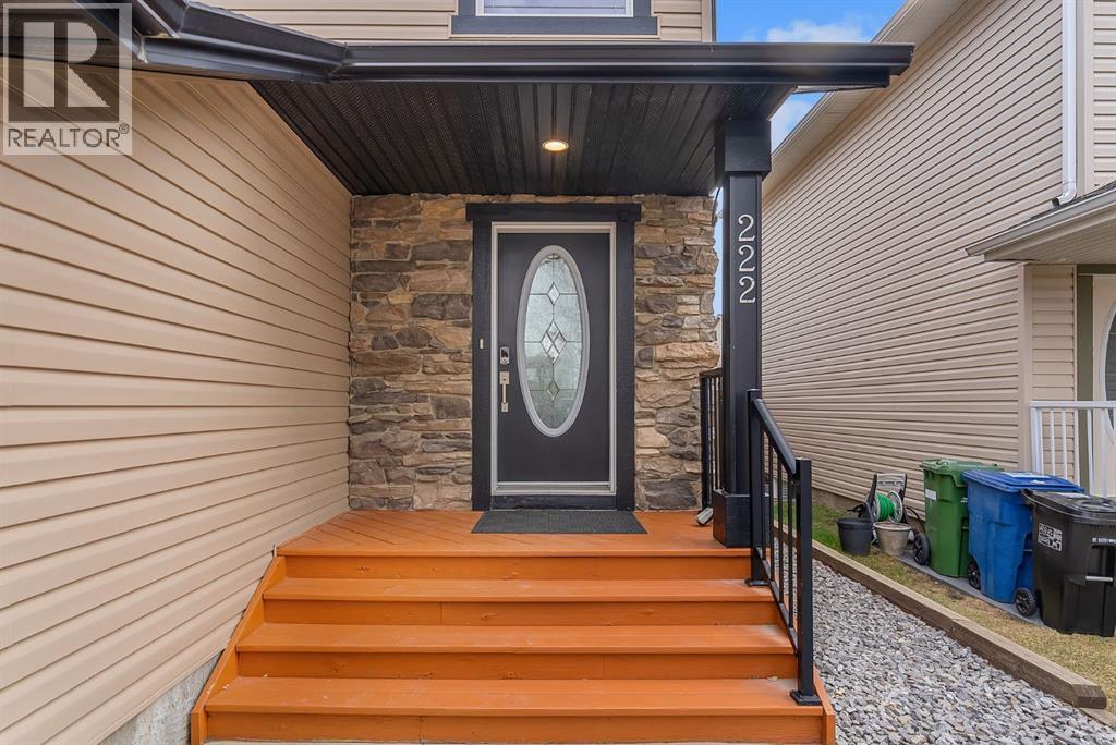 222 Prairie Springs Crescent SW