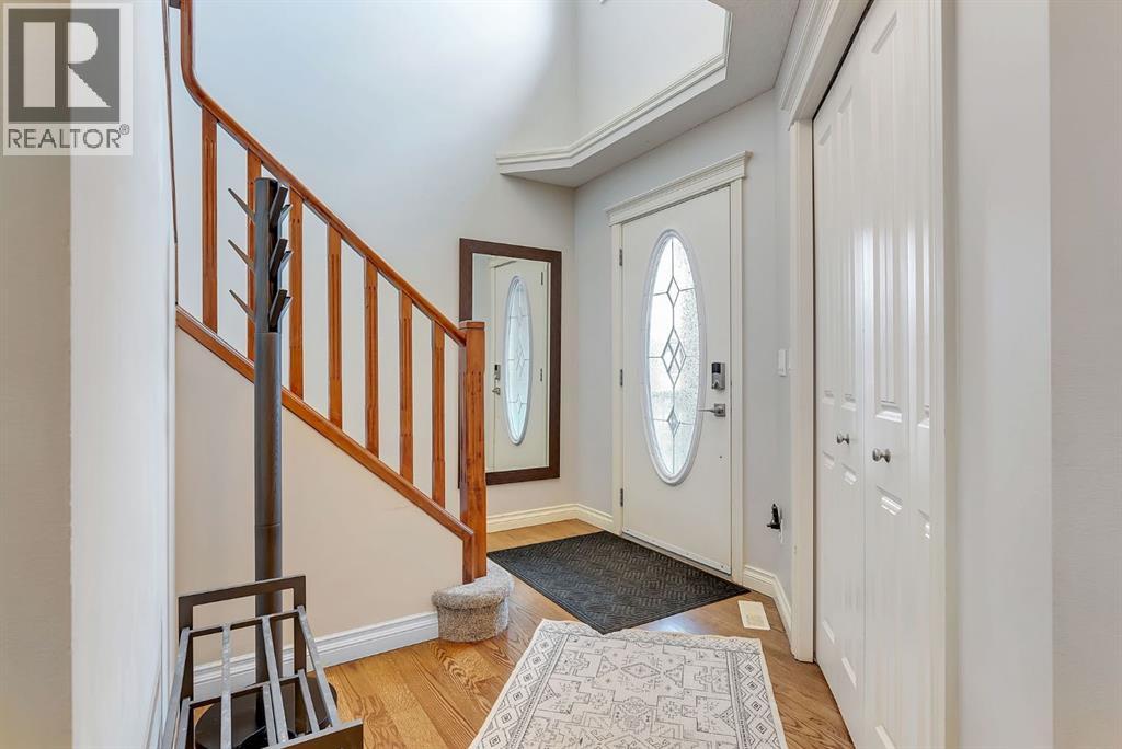 222 Prairie Springs Crescent SW