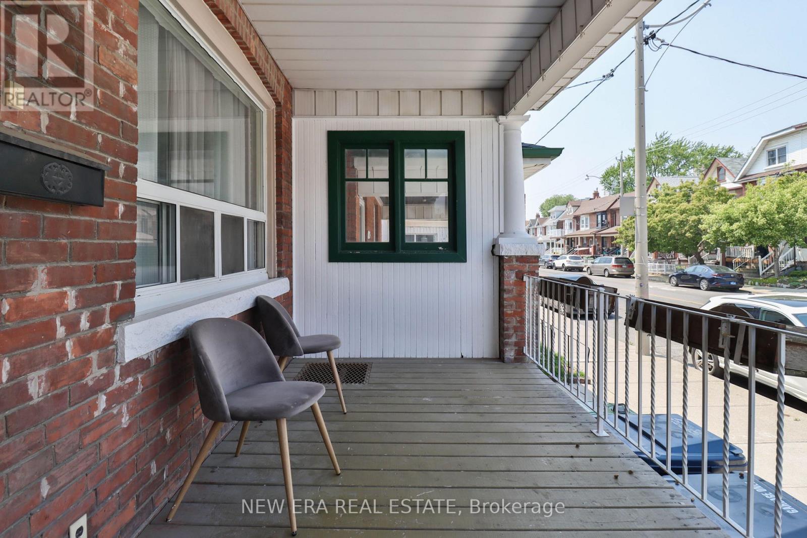 39 LAPPIN AVENUE