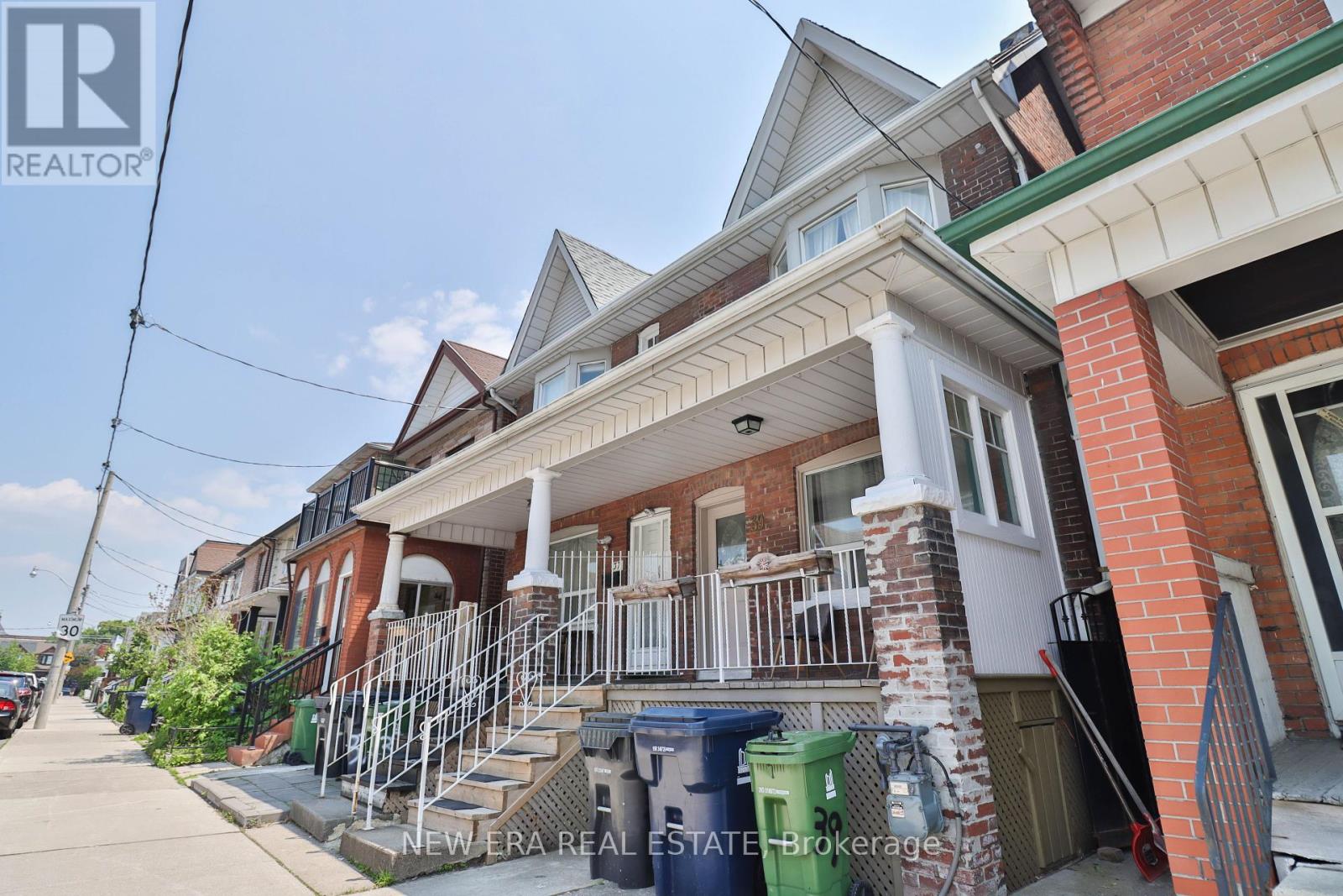 39 LAPPIN AVENUE