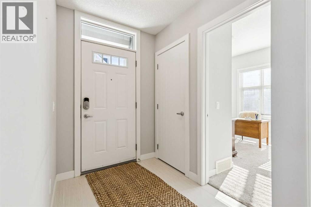 196 Silverado Plains Park SW