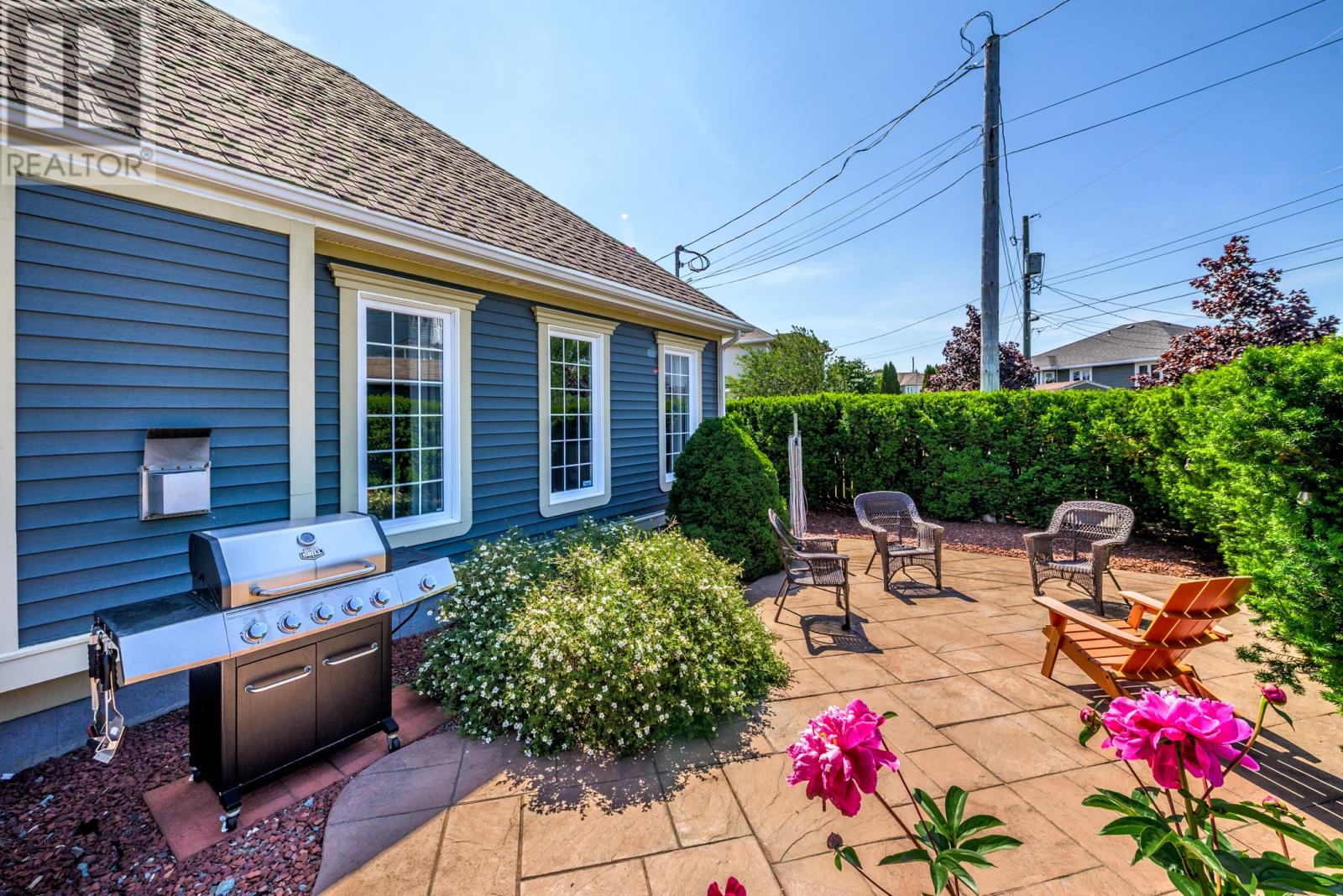 25 Mahogany Place