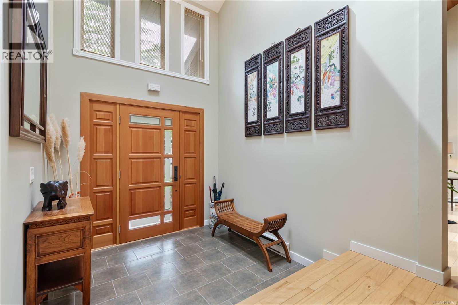 4021 Dawnview Cres