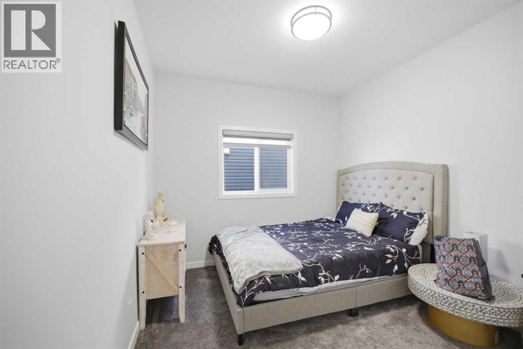 1153 Chinook Gate Bay SW