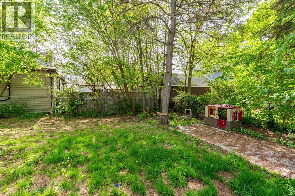 341 MAXWELL STREET
