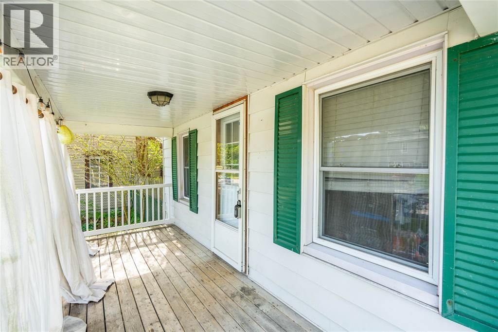 341 MAXWELL STREET