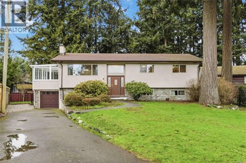 3058 Carola Pl Colwood BC V9C1N1