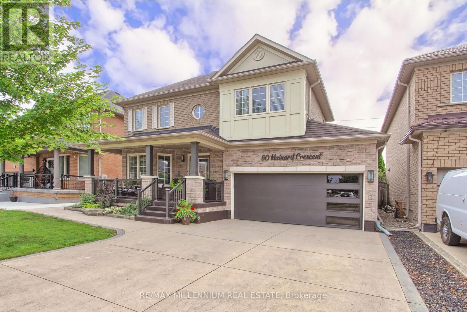 60 MAINARD CRESCENT
