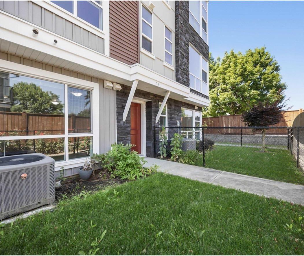 79 8413 MIDTOWN WAY|Chilliwack Proper South