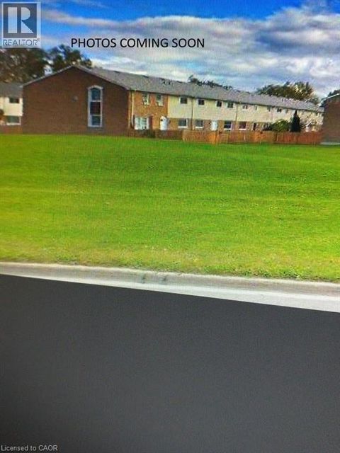 11 TRACEY PARK Drive Unit# 2 Belleville ON K8P4R4