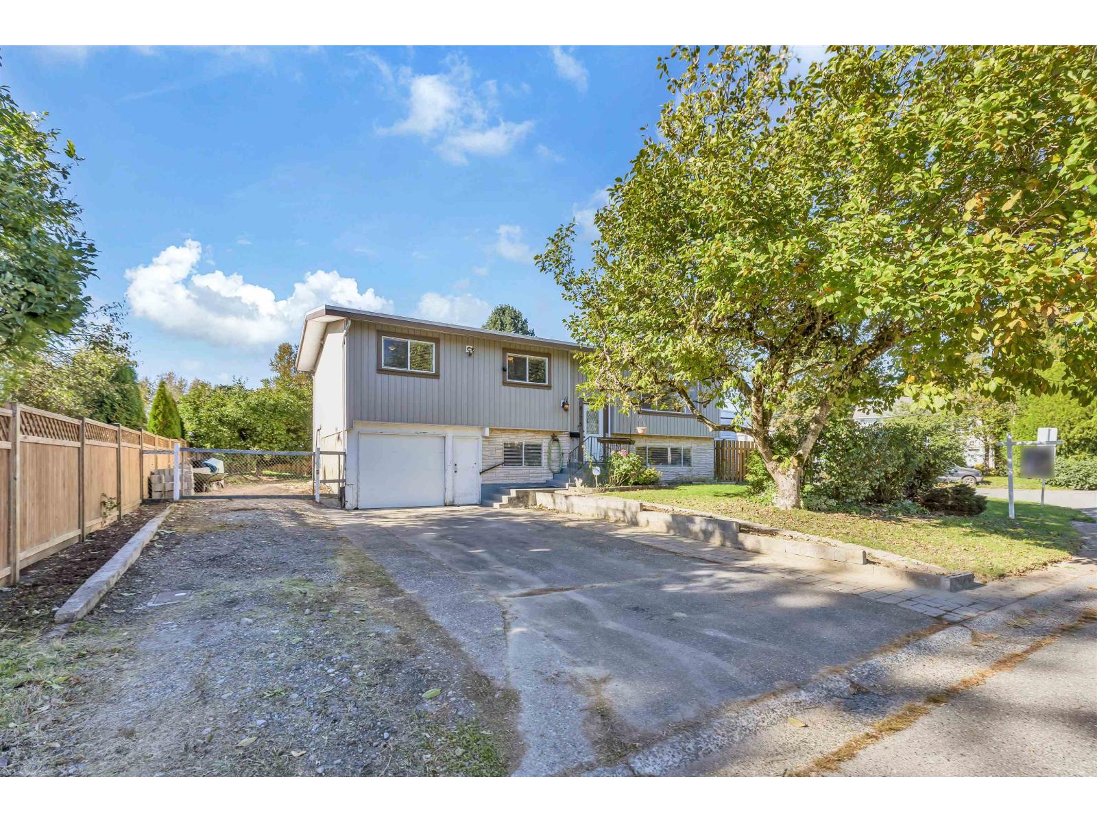 8775 VICARS STREET|Chilliwack Proper West
