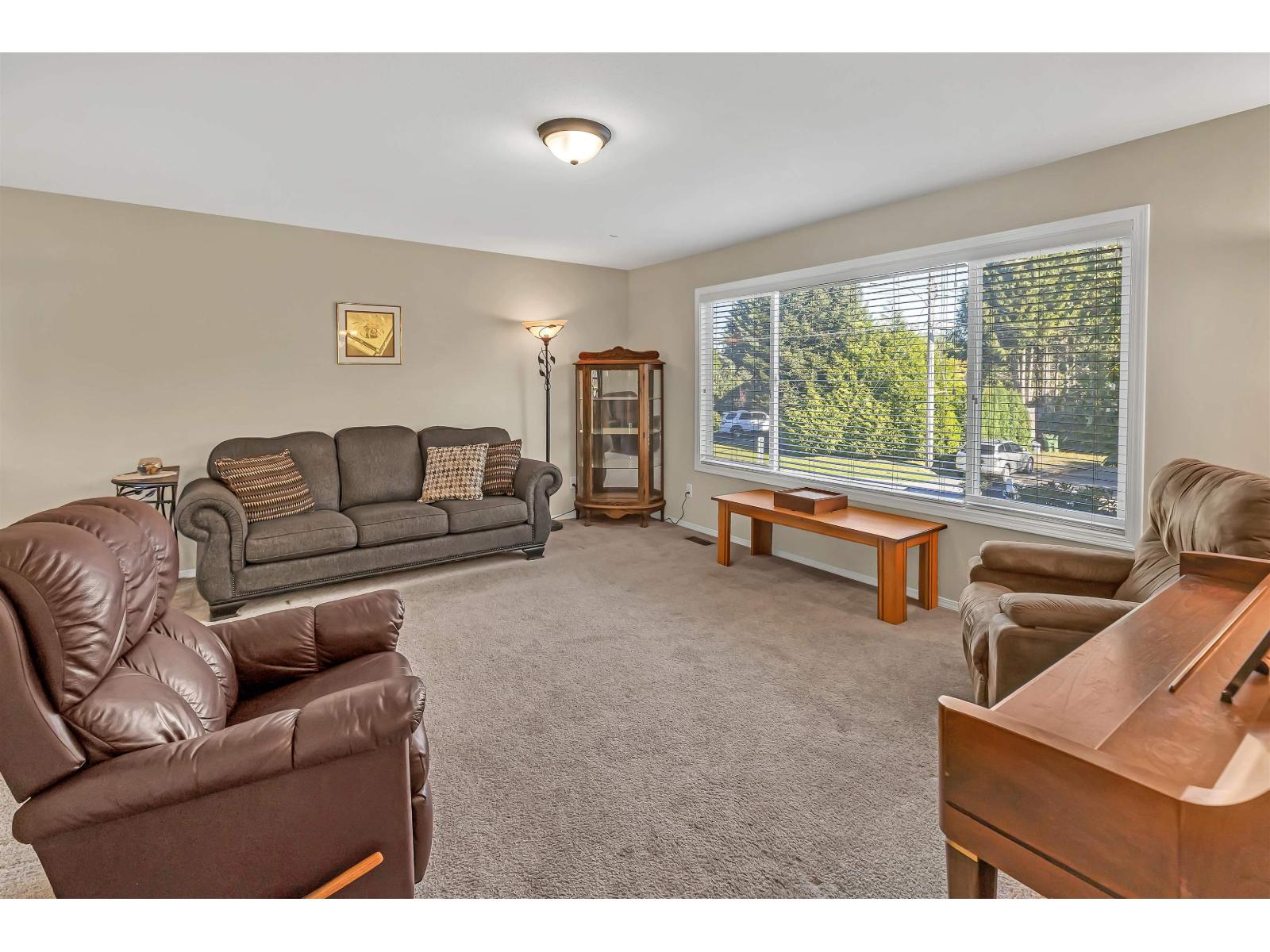 8775 VICARS STREET|Chilliwack Proper West