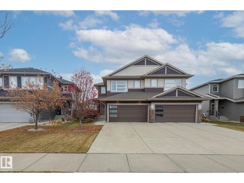 15 Roberge CL St. Albert AB T8N7S7