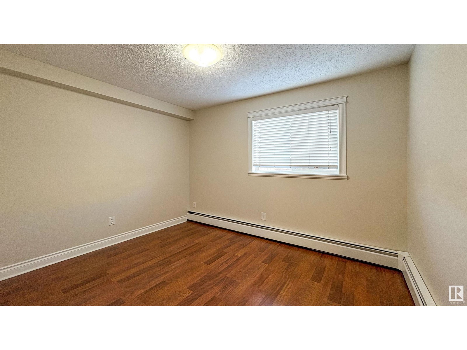 #105 10520 80 AV NW