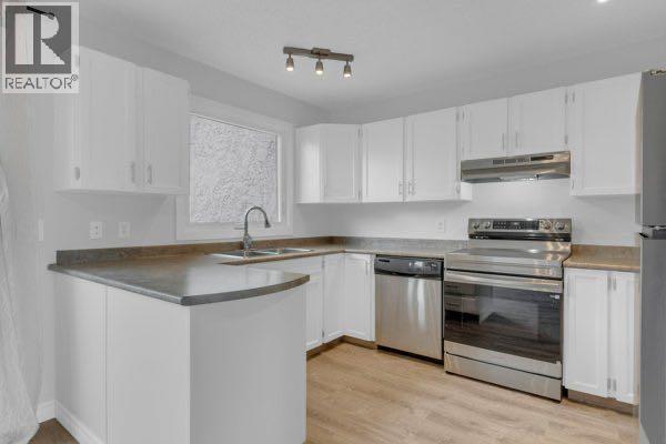 220 Cedarbrook Bay SW