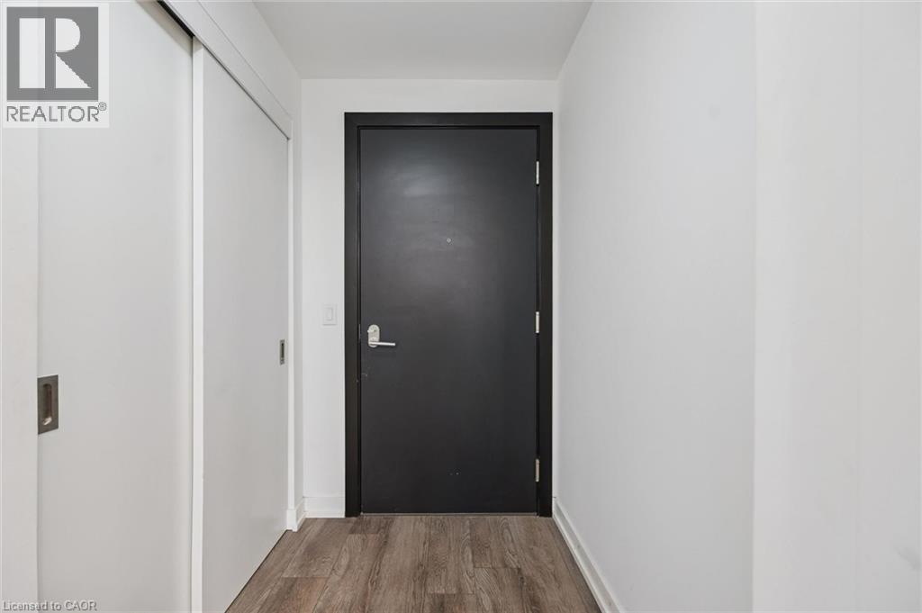 15 WELLINGTON Street S Unit# 903