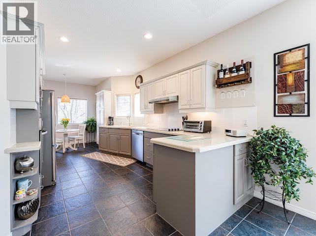 7, 6841 Coach Hill Road SW