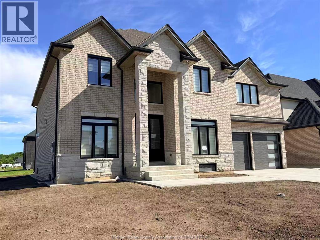 570 ORCHARD CRESCENT