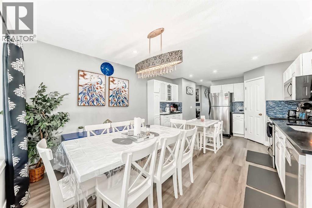 240 Applewood Drive SE