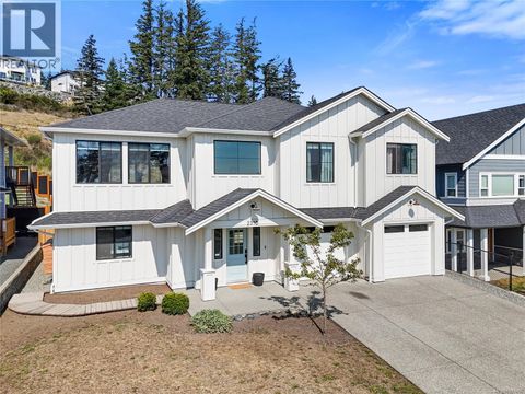 2316 Mountain Heights Dr Sooke BC V9Z1M4