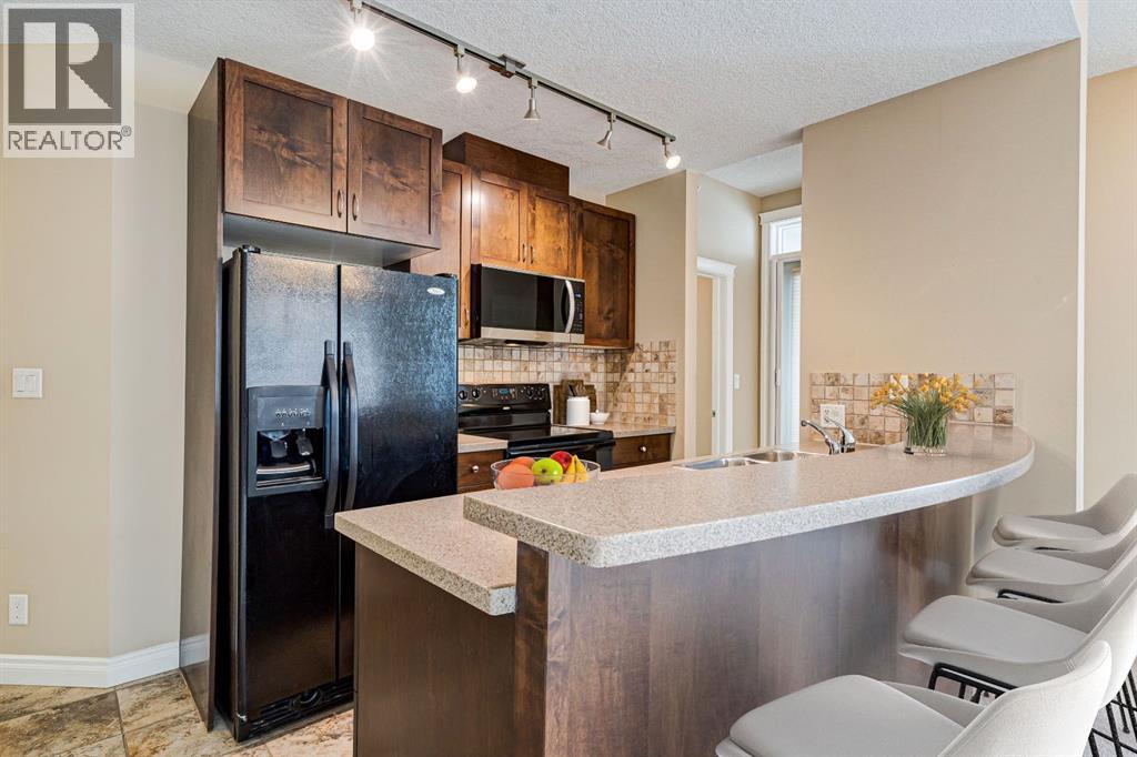 3306, 24 Hemlock Crescent SW