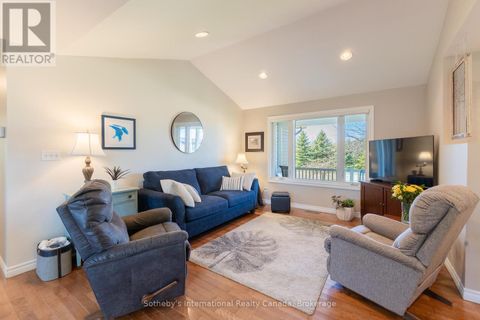 48 SYDENHAM STREET S Ashfield-Colborne-Wawanosh (Ashfield) ON N7A3X9