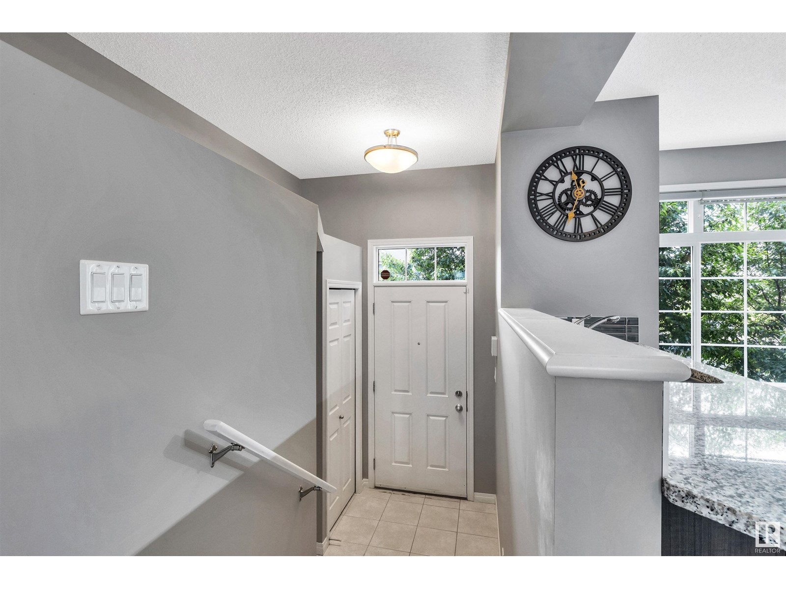 #51 9151 SHAW WY SW