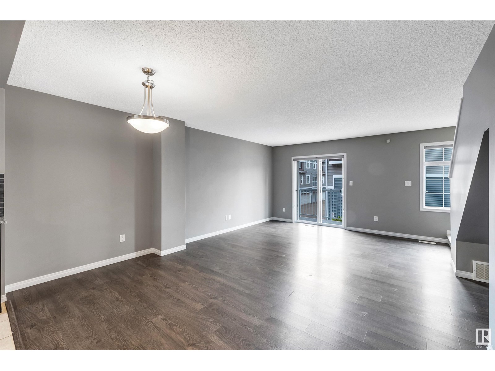 #51 9151 SHAW WY SW
