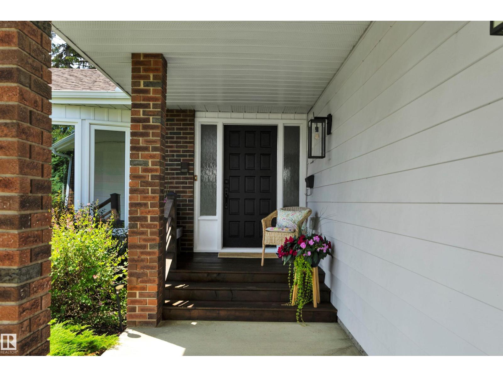 15127 43 AV NW NW