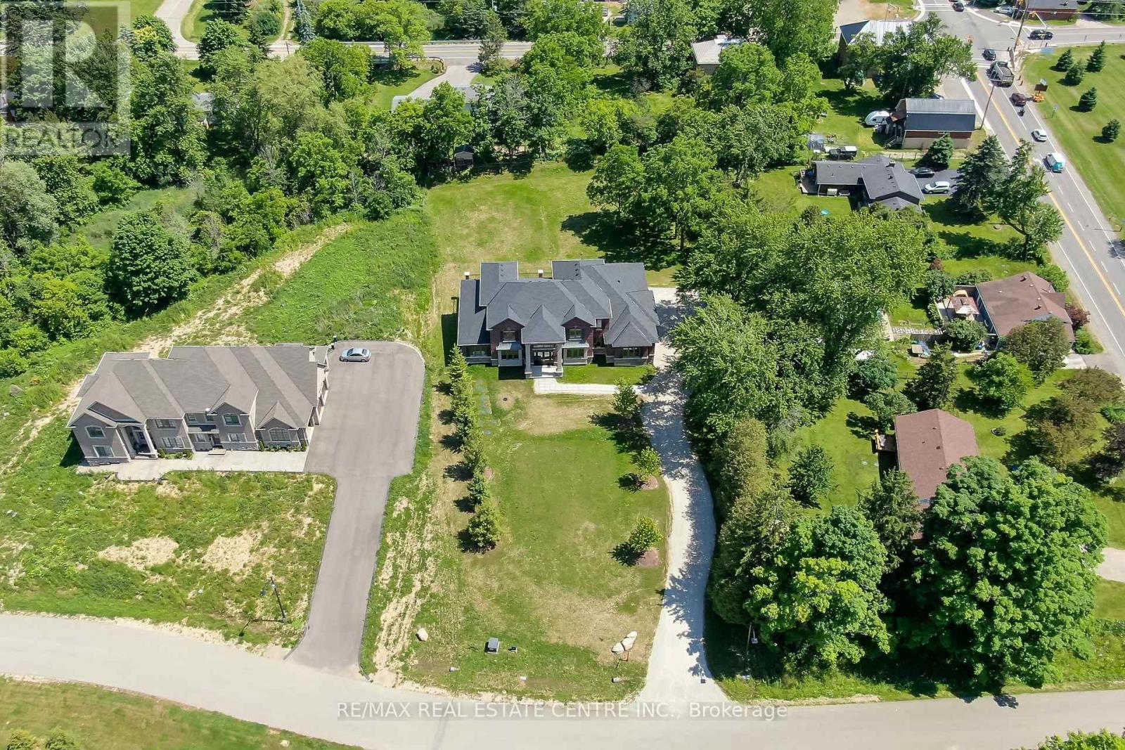 101 PERRYMAN COURT