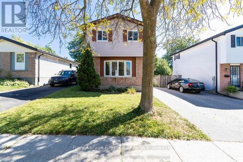 19 LEACOCK AVENUE Guelph (Grange Road) ON N1E6P9