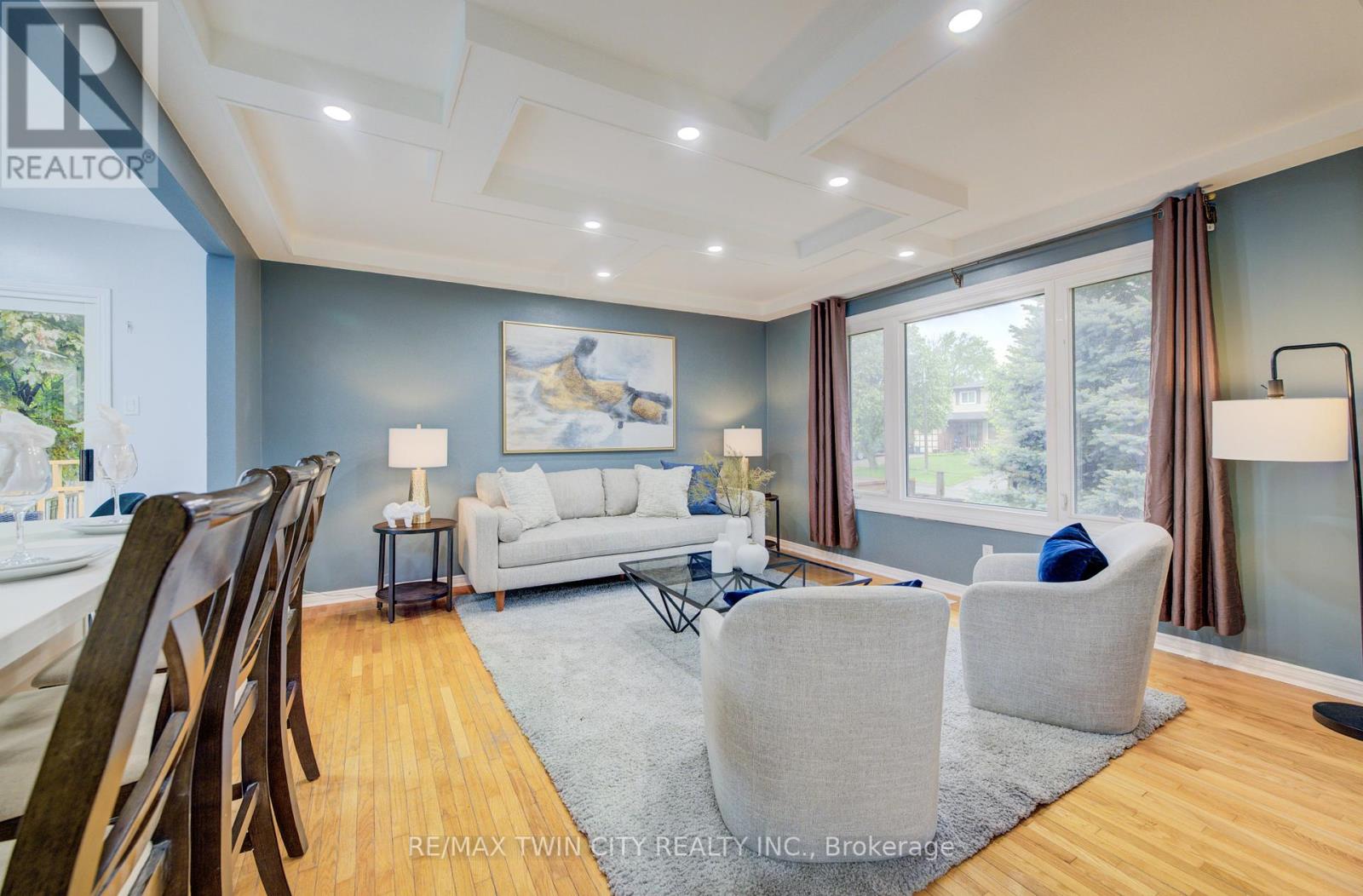 80 FOLKSTONE CRESCENT