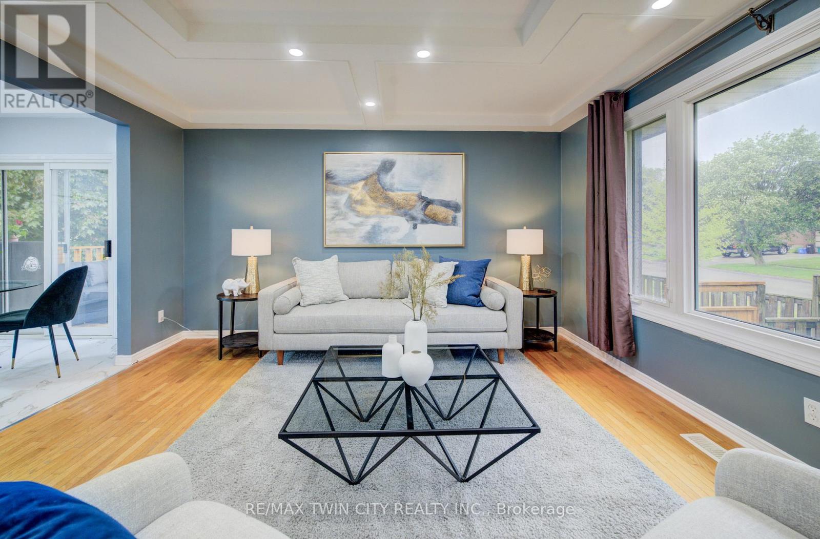 80 FOLKSTONE CRESCENT