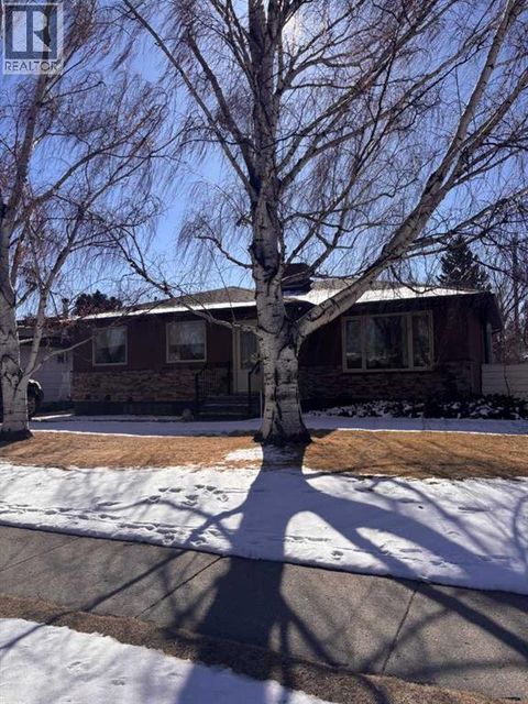 2318 10 Avenue S Lethbridge AB T1K0C2