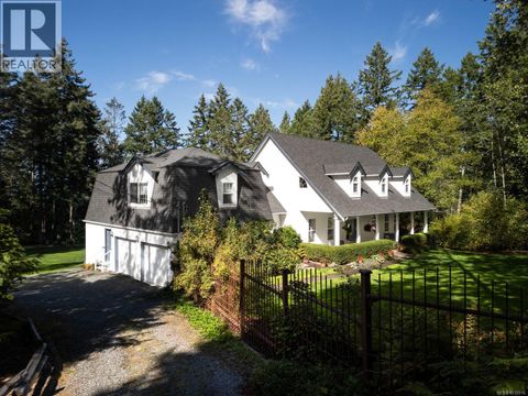 560 Salmon Rd North Saanich BC V8M1S5