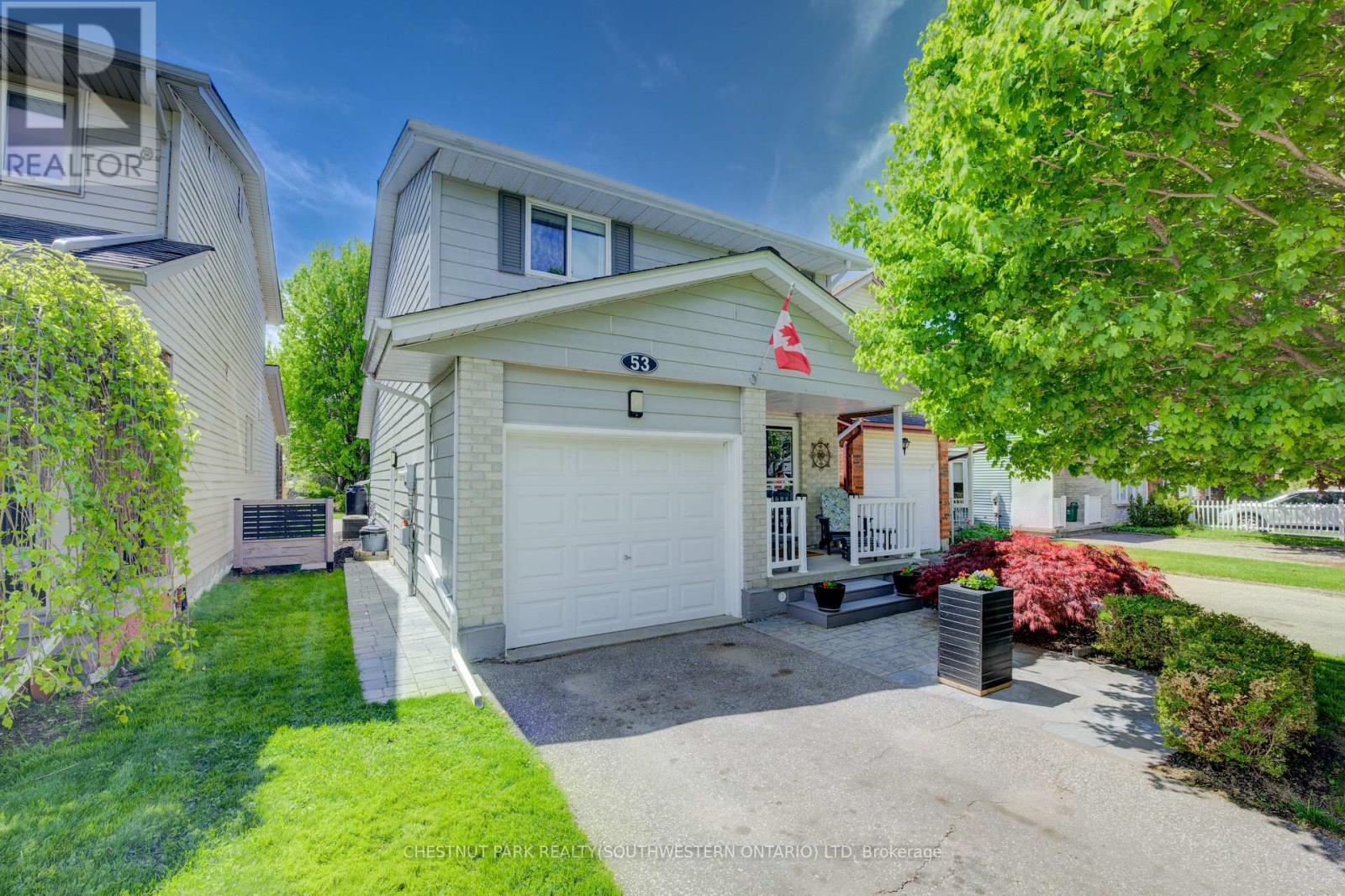 53 RISTAU CRESCENT