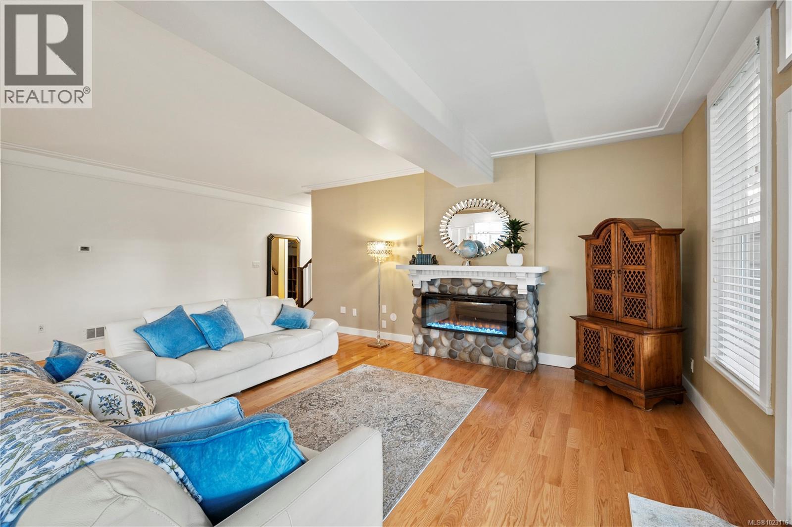 4937 Eagle View Lane