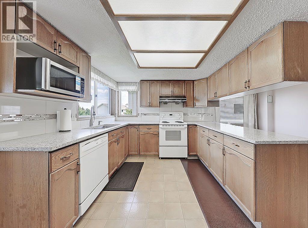 154 Sandarac Drive NW