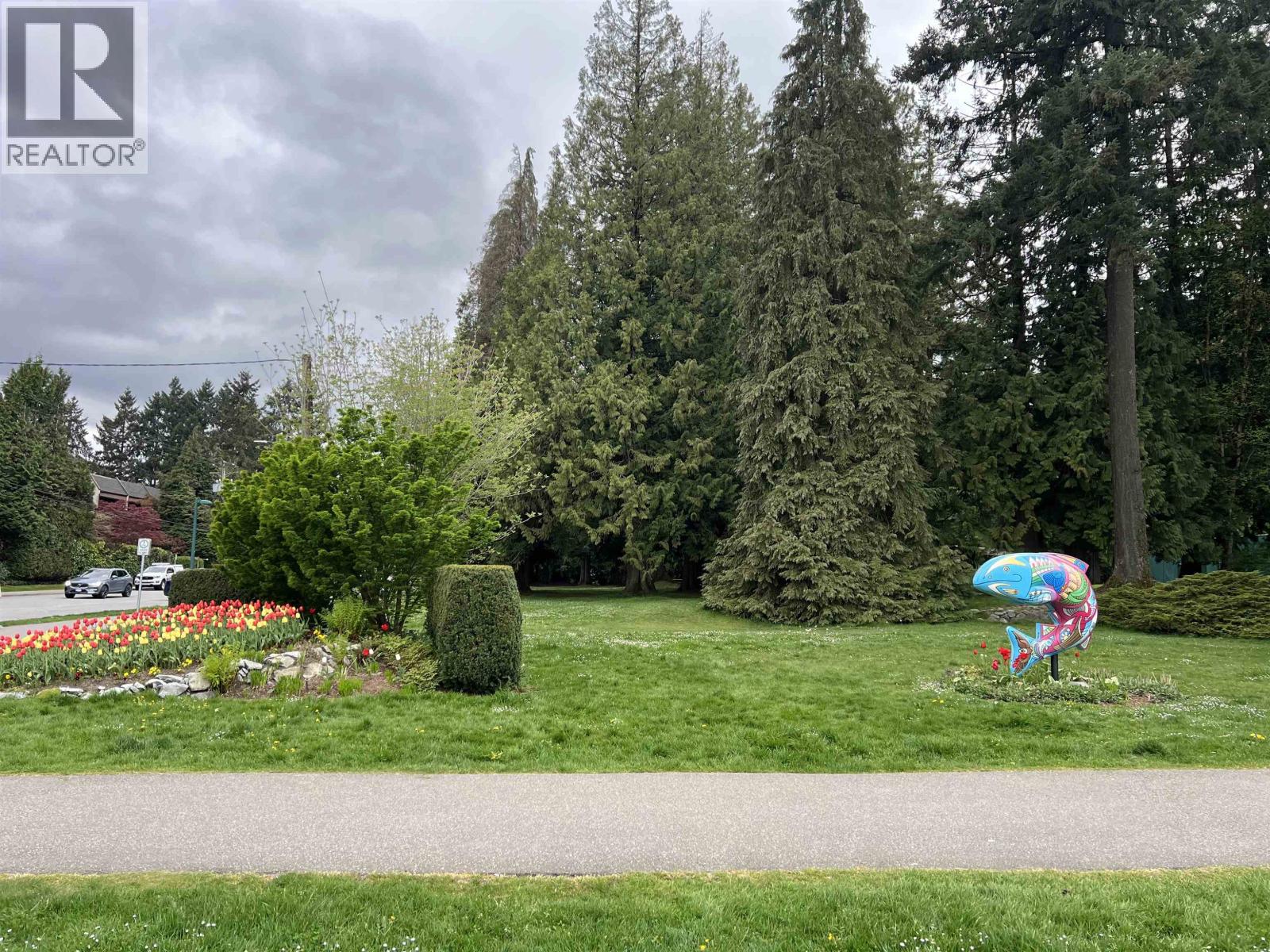 205 1122 KING ALBERT AVENUE