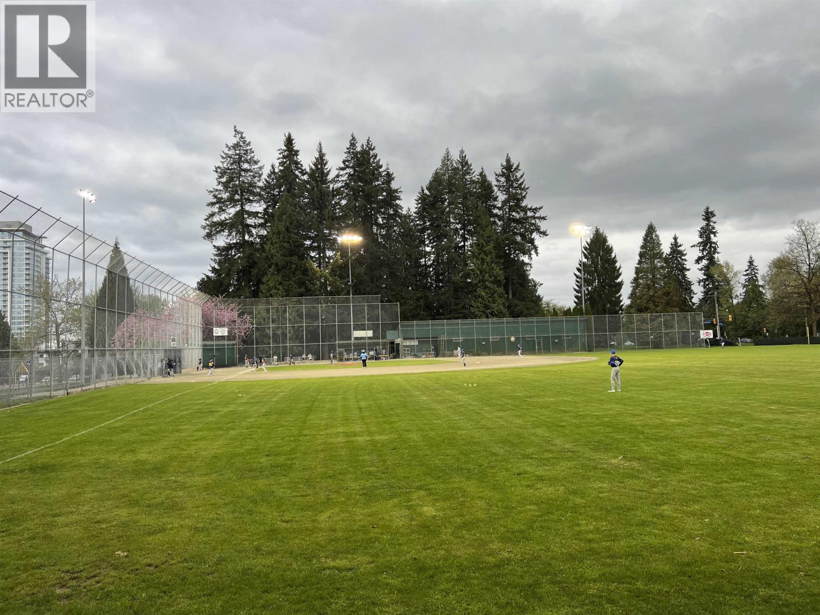 205 1122 KING ALBERT AVENUE