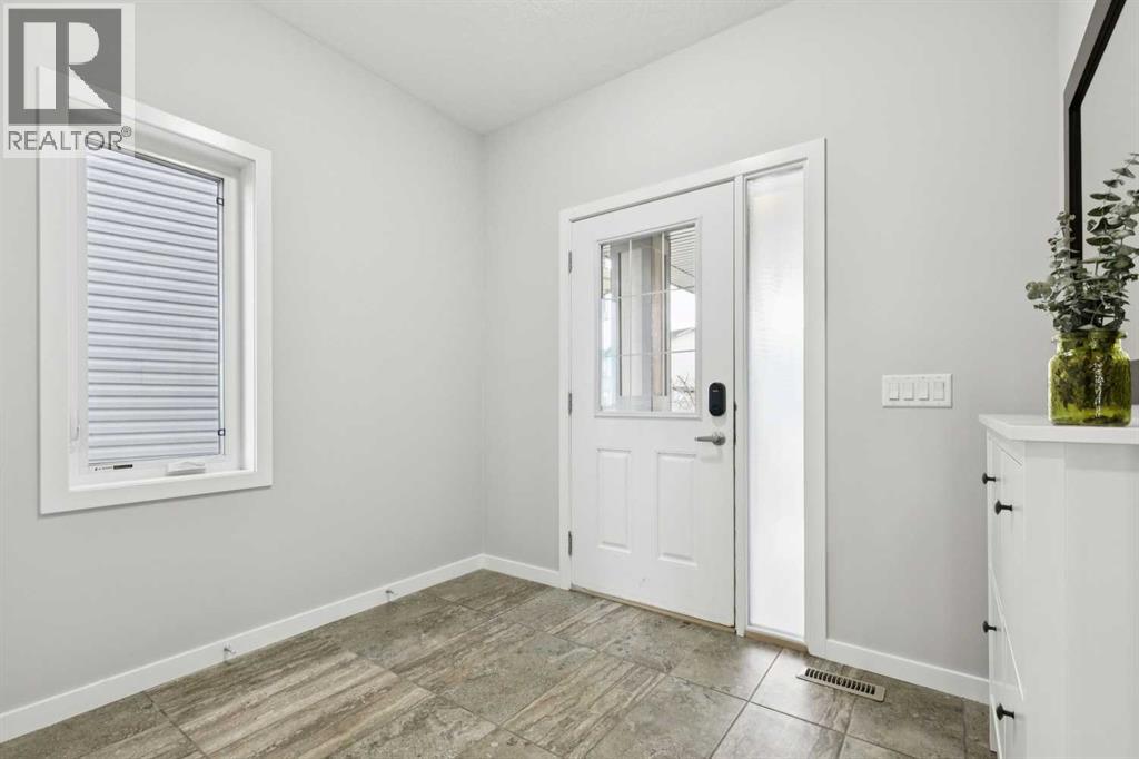 331 Hillcrest Heights SW