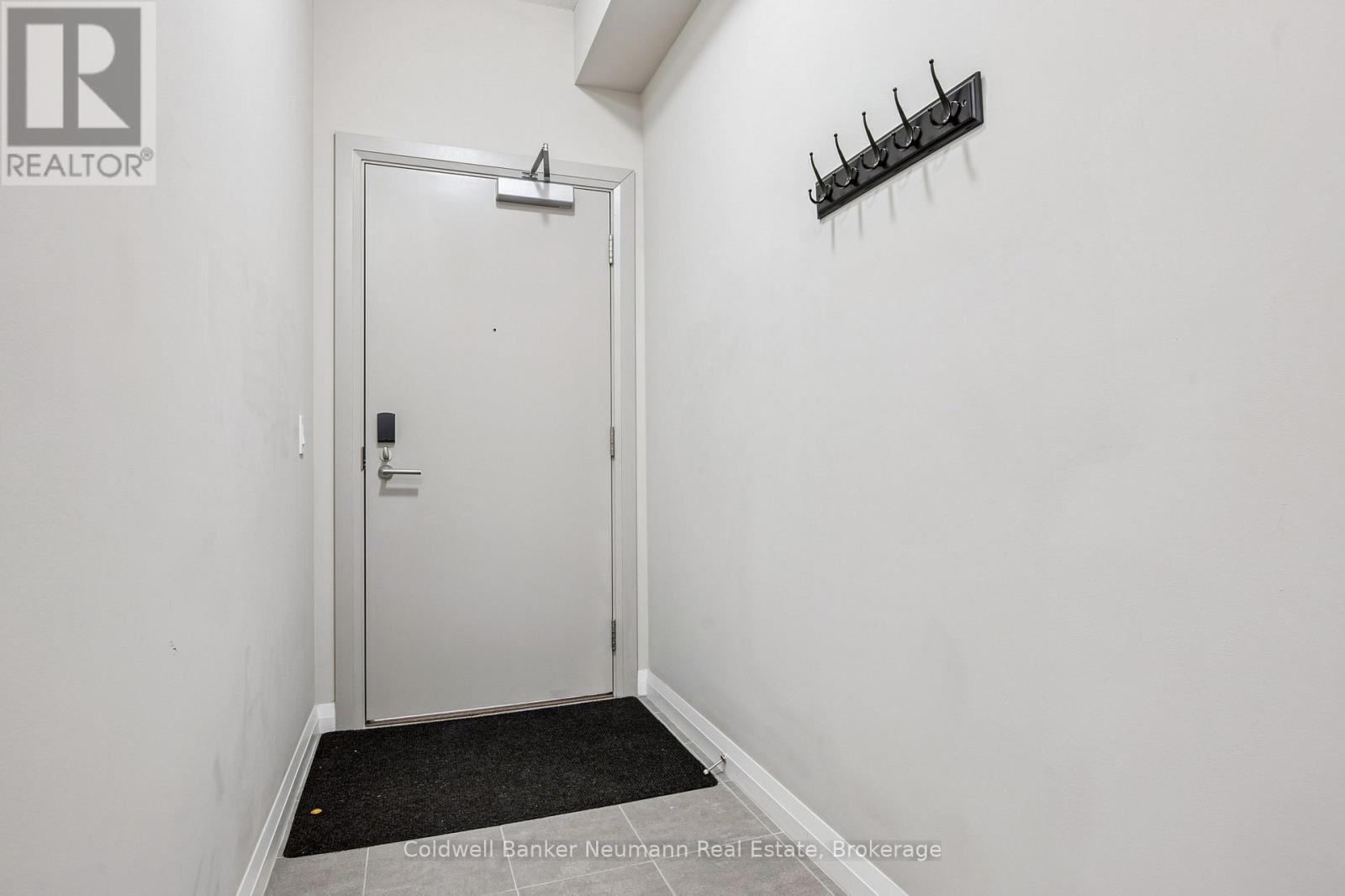 410 - 73 ARTHUR STREET S