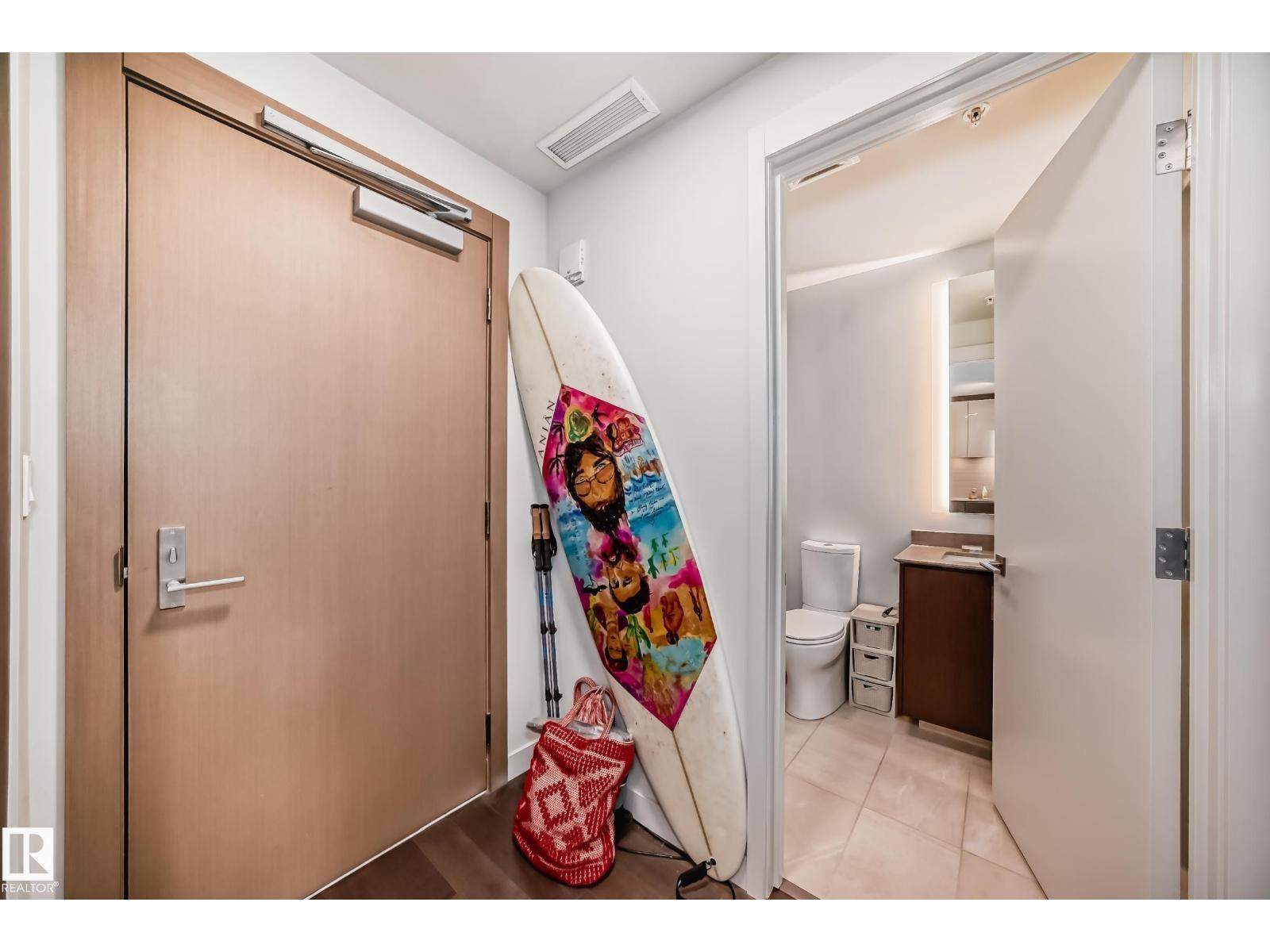 #3007 10360 102 ST NW