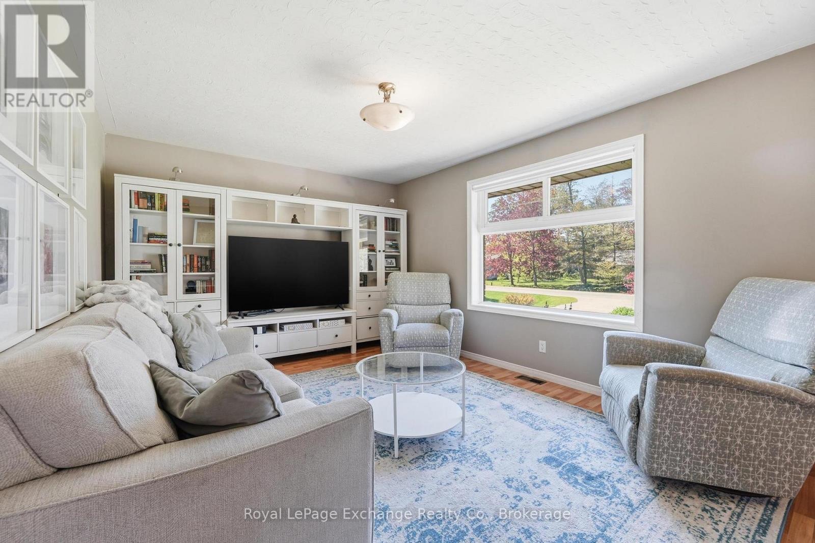 609 TUSCARORA ROAD