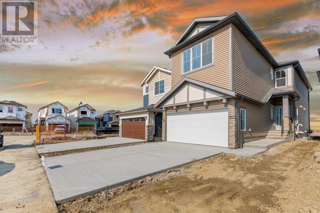 436 Homestead Grove NE