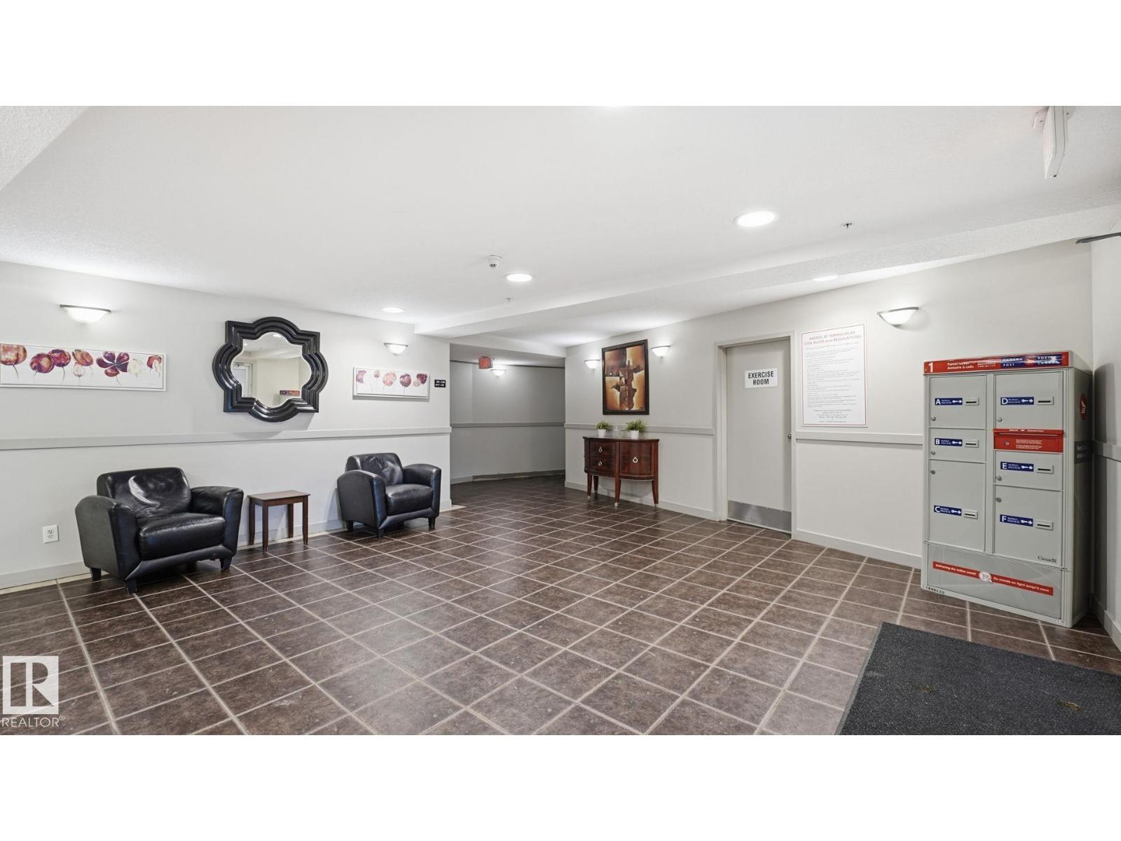 #127 920 156 ST NW