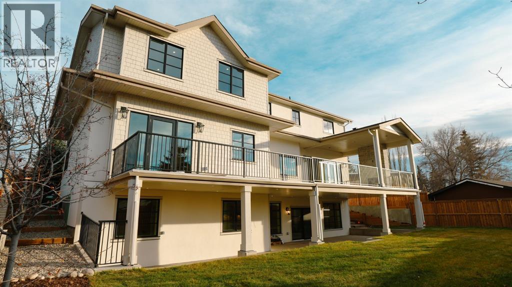 2945 Toronto Crescent NW